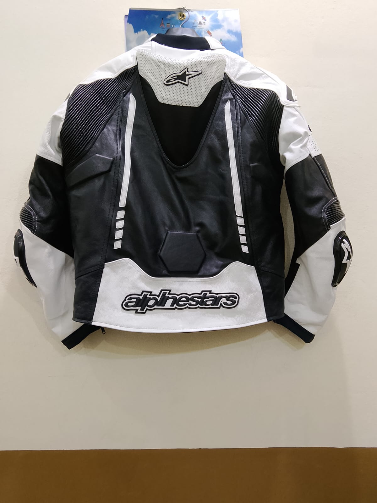 Men's CE-Armored Motorcycle Leather Jacket – Full Protection